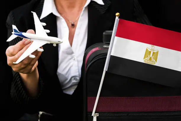استقدام العمالة الأجنبية في مصر 2025: الشروط وتصاريح العمل والإقام